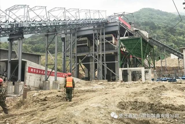 鑫金山EPC承建江西新余盛旺年產(chǎn)250萬噸綠色骨料火熱施工中